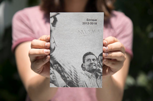 Enrique 2012-2018. A presidential guide to selfies / Signed copies